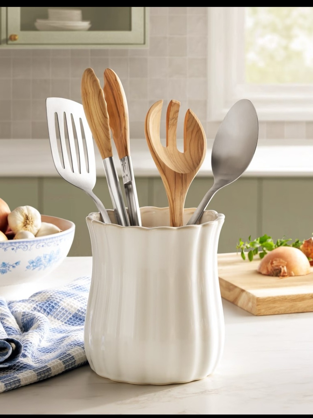 Pioneer Woman Colette
Stoneware Utensil Holder, White